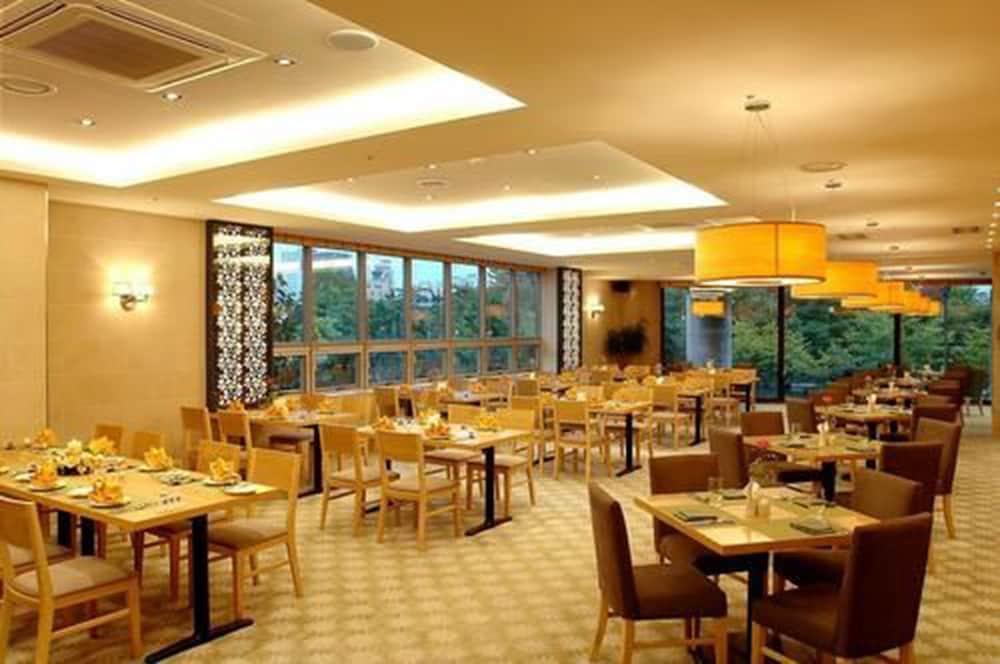 Hotel Interciti Tedzson Kültér fotó