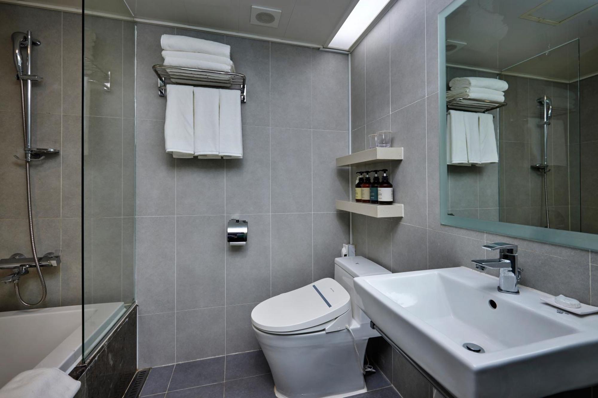 Hotel Interciti Tedzson Kültér fotó