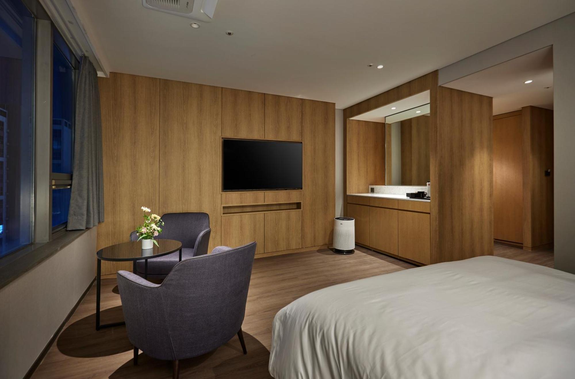 Hotel Interciti Tedzson Kültér fotó