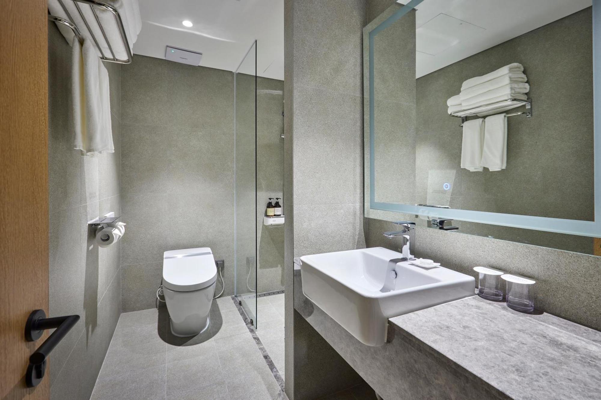 Hotel Interciti Tedzson Kültér fotó