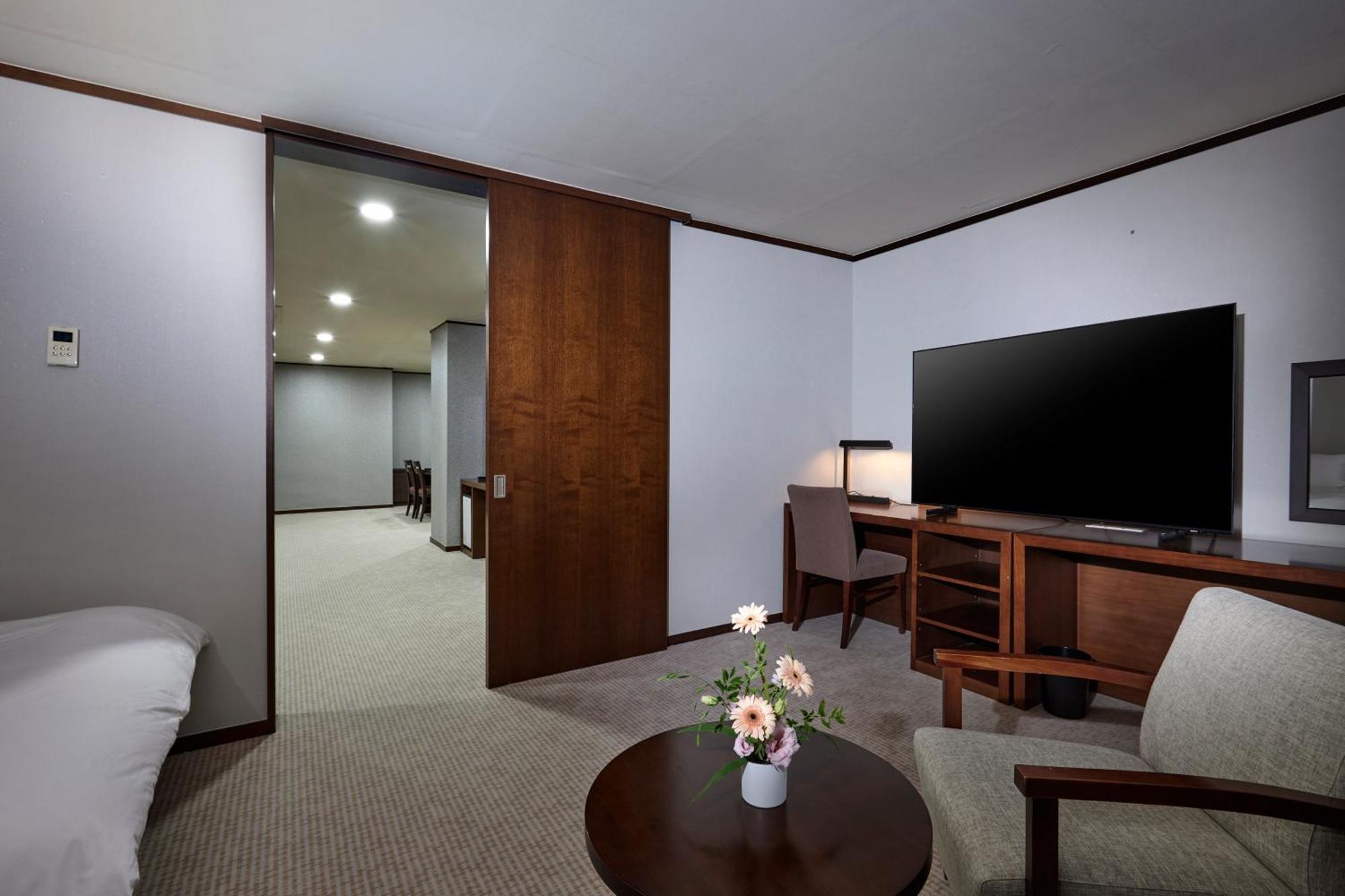 Hotel Interciti Tedzson Kültér fotó
