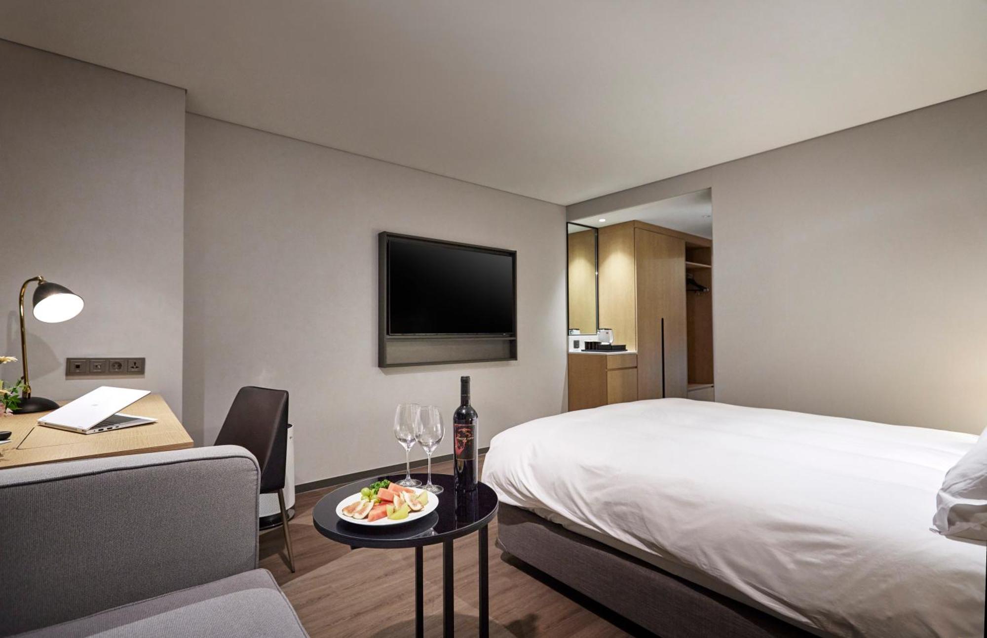 Hotel Interciti Tedzson Kültér fotó