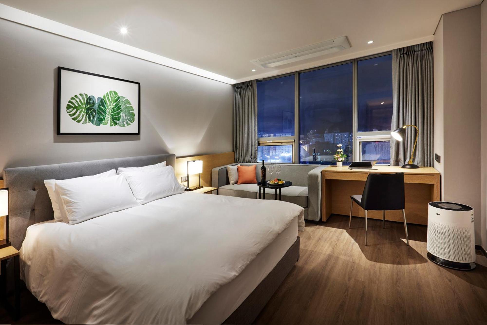 Hotel Interciti Tedzson Kültér fotó