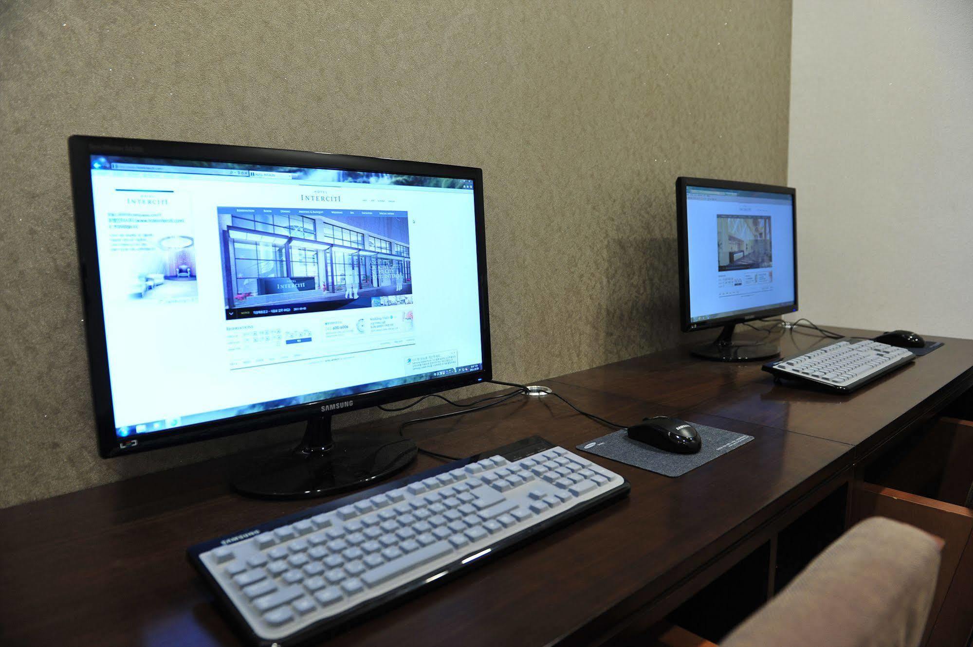Hotel Interciti Tedzson Kültér fotó